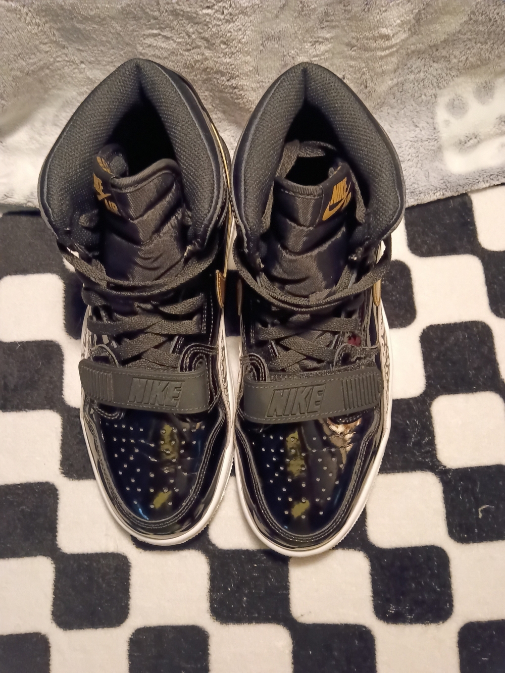 Nike Air Jordan Legacy 312 "Black Gold" Patent Leather (Men's Size 9)